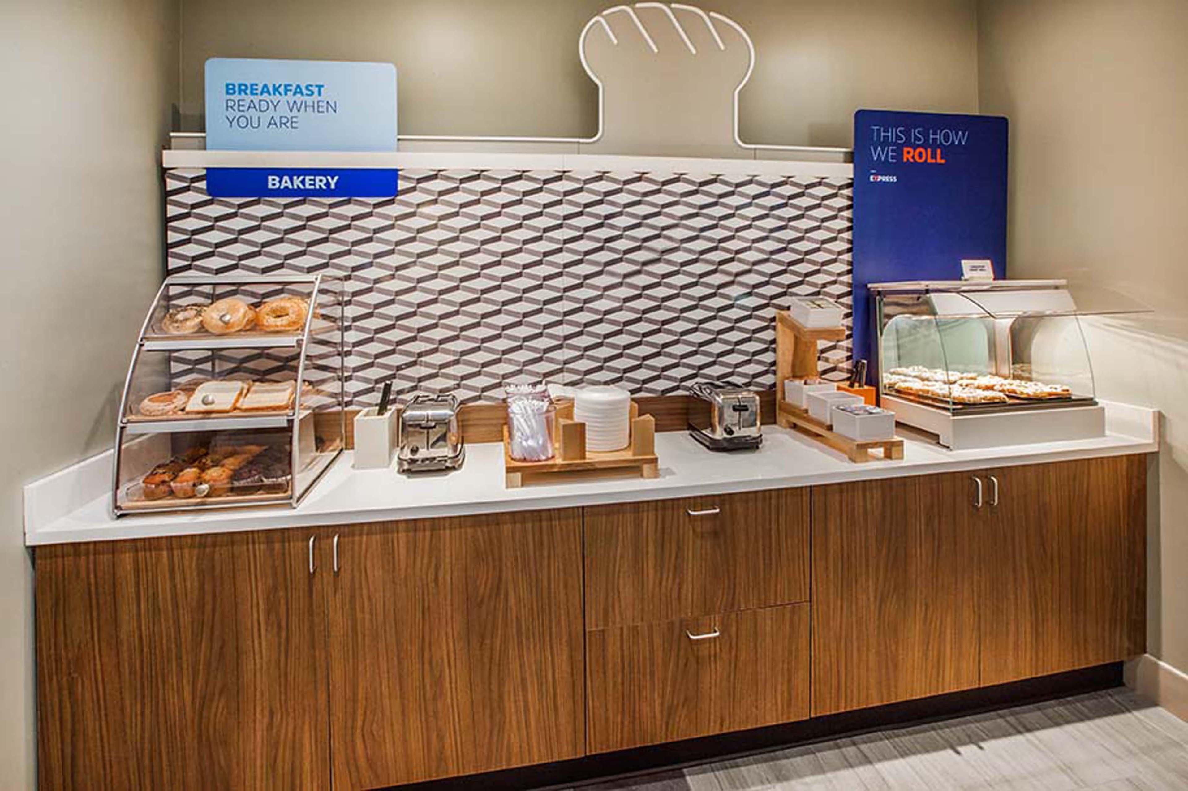 Holiday Inn Express Hotel & Suites Binghamton University-Vestal By Ihg Kültér fotó