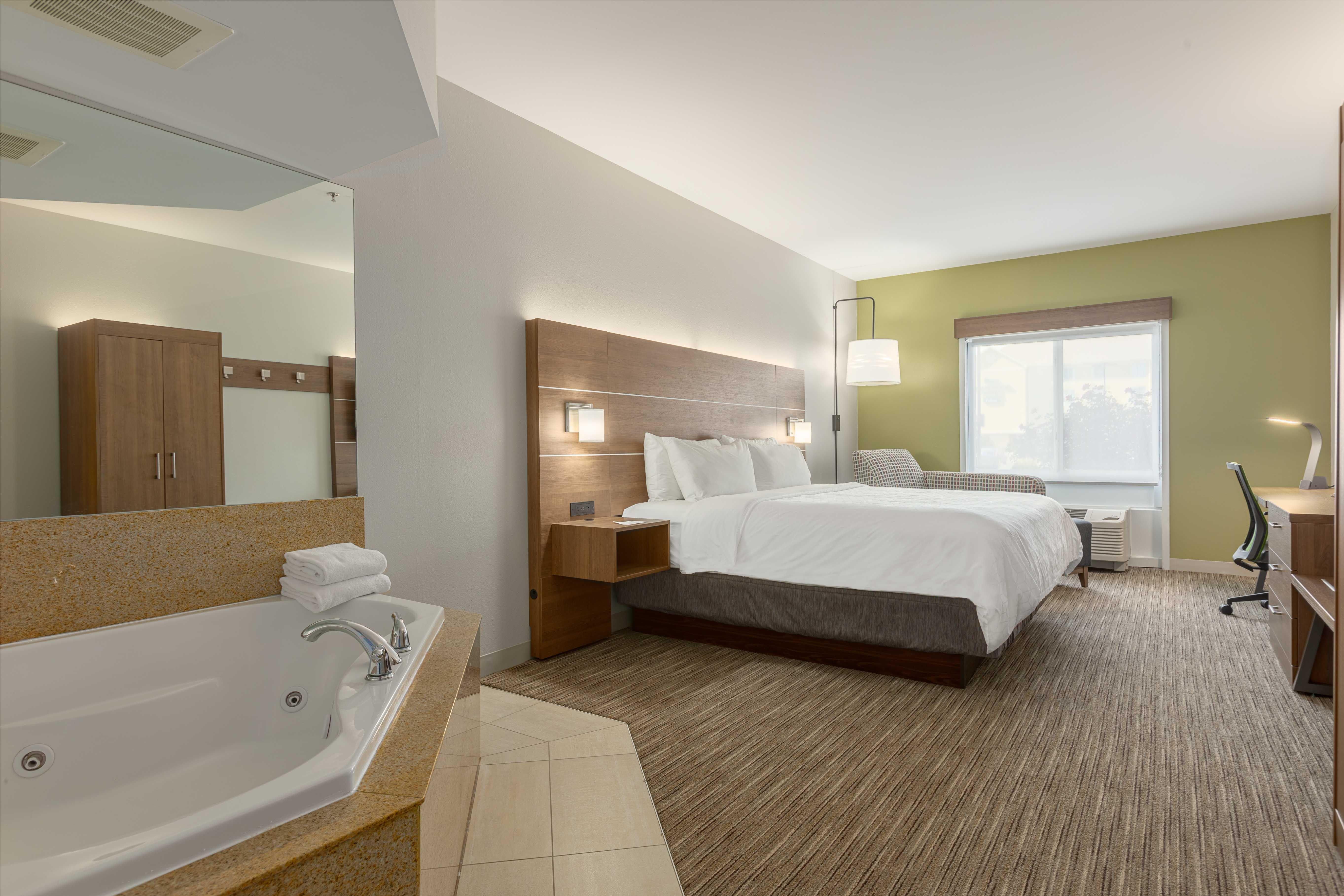 Holiday Inn Express Hotel & Suites Binghamton University-Vestal By Ihg Kültér fotó